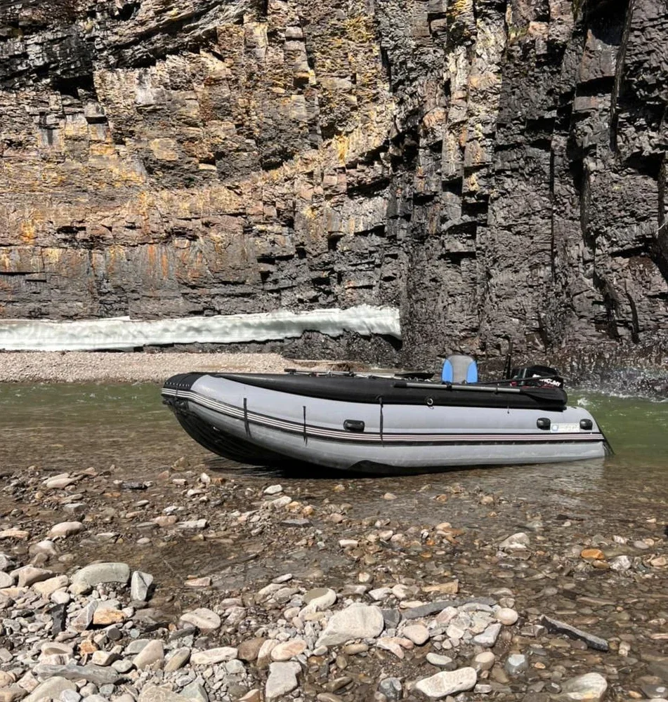 Надувная лодка ПВХ Шерпа 430 Jet НДНД (борт 40х67, вн. ширина 105 см)