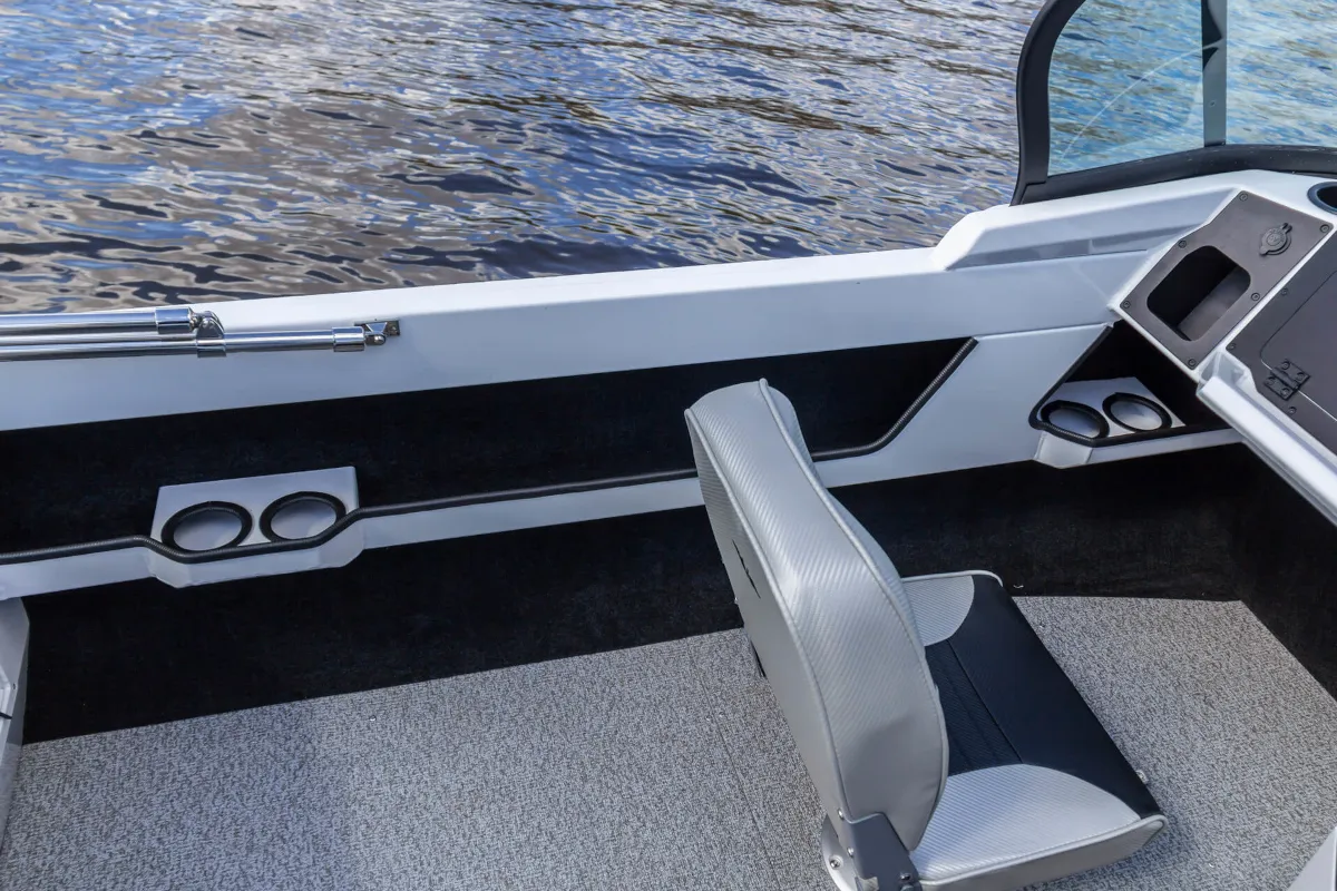 Катер Yava XL Fish