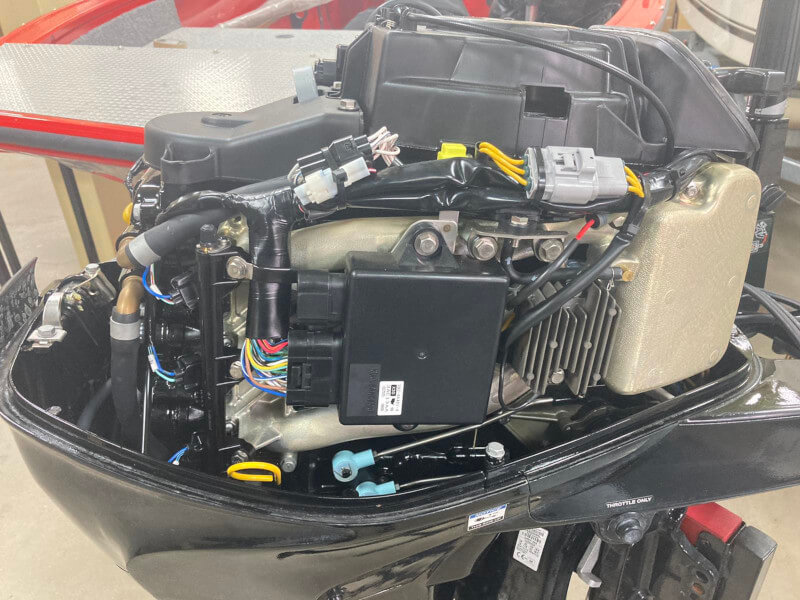 Лодочный мотор Меркури МЕ F 25 (30) M GA EFI + электрозапуск (Б/У, 2019 г.)
