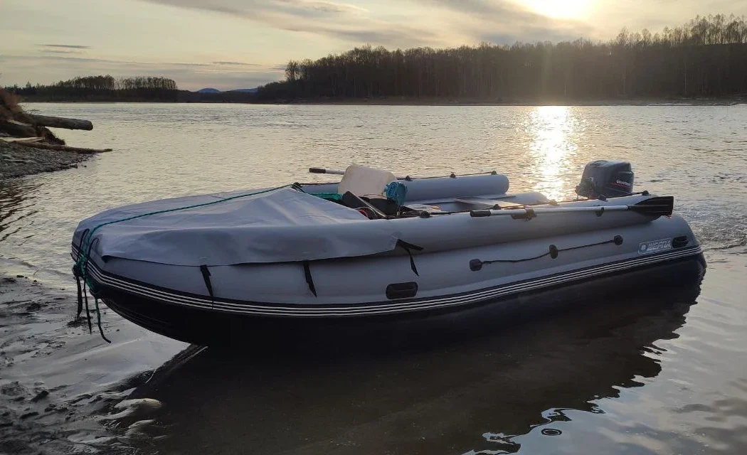 Надувная лодка ПВХ Шерпа 430 Jet НДНД (борт 40х67, вн. ширина 105 см)