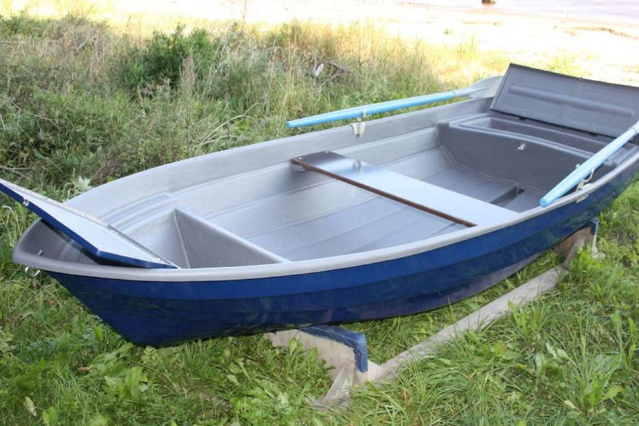 Лодка стеклопластиковая Мираж 320 "Буян".