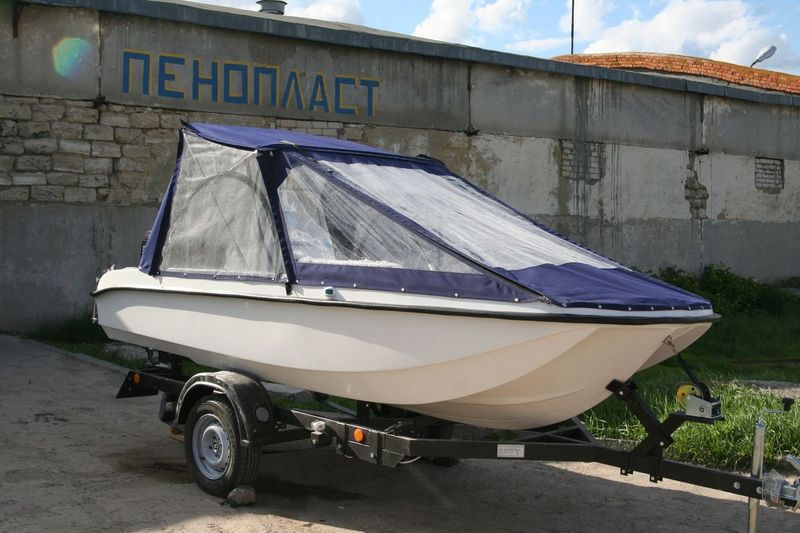 Лодка стеклопластиковая Кайман 40S