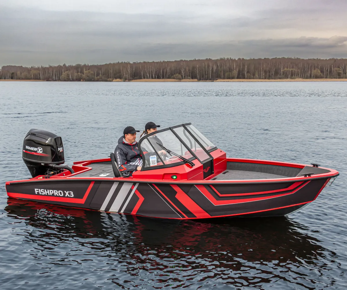 Катер FISHPRO X3