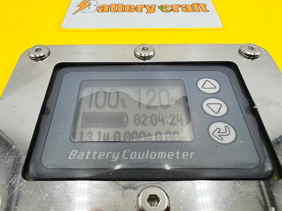 Аккумуляторная батарея BatteryCraft LiFePO4 12V 130 Ah с встроенным кулометром
