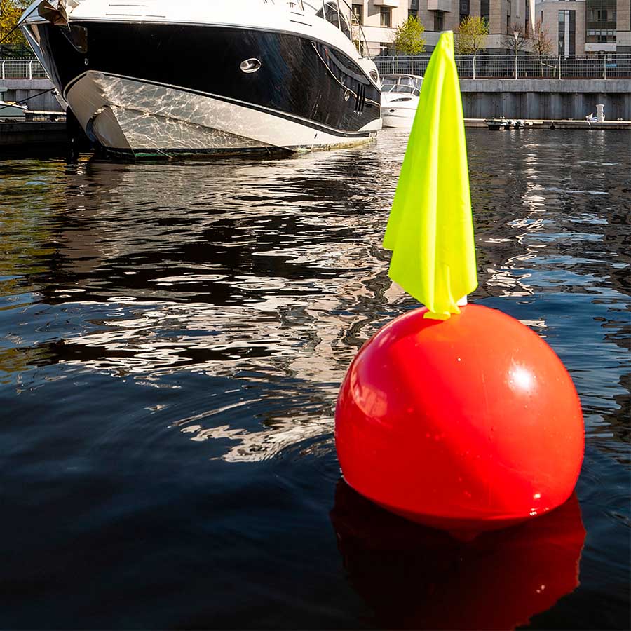 Буй пластиковый маркерный с флагштоком BUOY Ø450x630 мм, красный + флаг