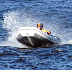 Надувная лодка Баджер Fishing Line 300 с надувным полом AirDeck