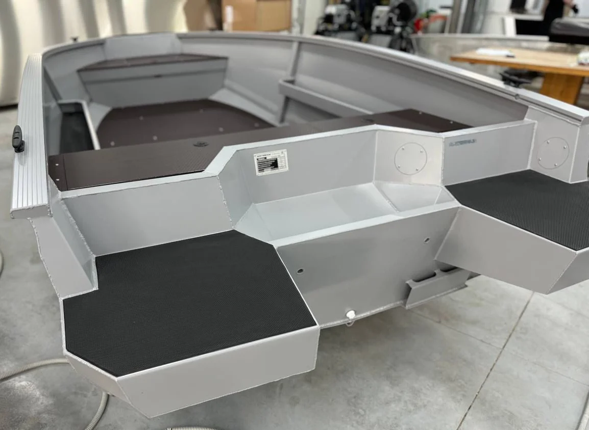 Лодка алюминиевая Xstream 400