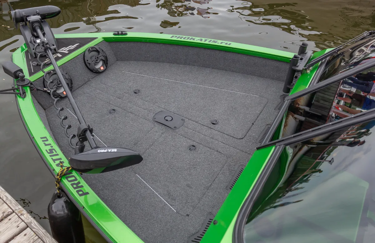 Катер FISHPRO X7