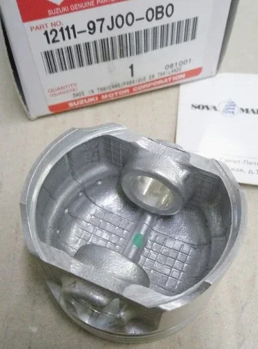 Коленчатый вал и поршень Suzuki