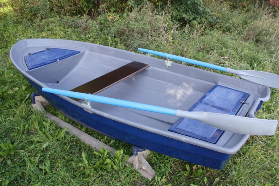 Лодка стеклопластиковая Мираж 320 "Буян".