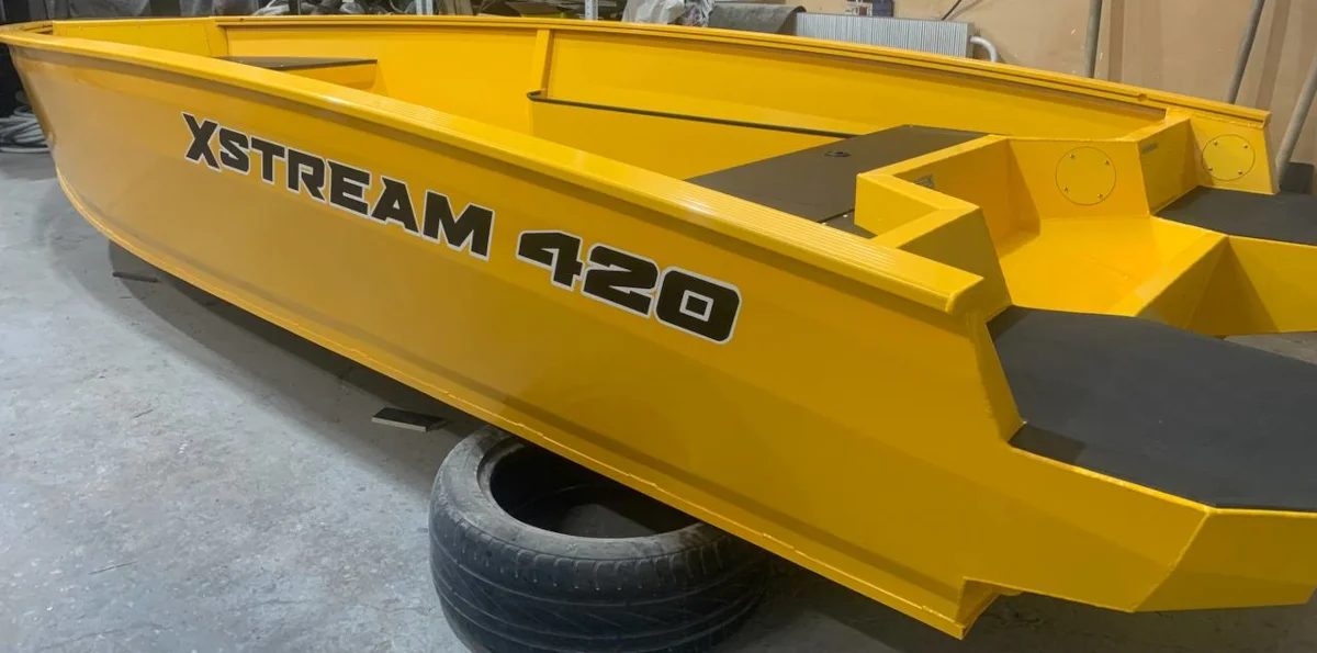 Лодка алюминиевая Xstream 420