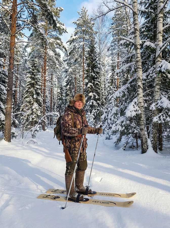 Лыжи охотничьи Охотник деревянные 185х15 см с кожаным креплением, накладкой  и амортизатором (Маяк)
