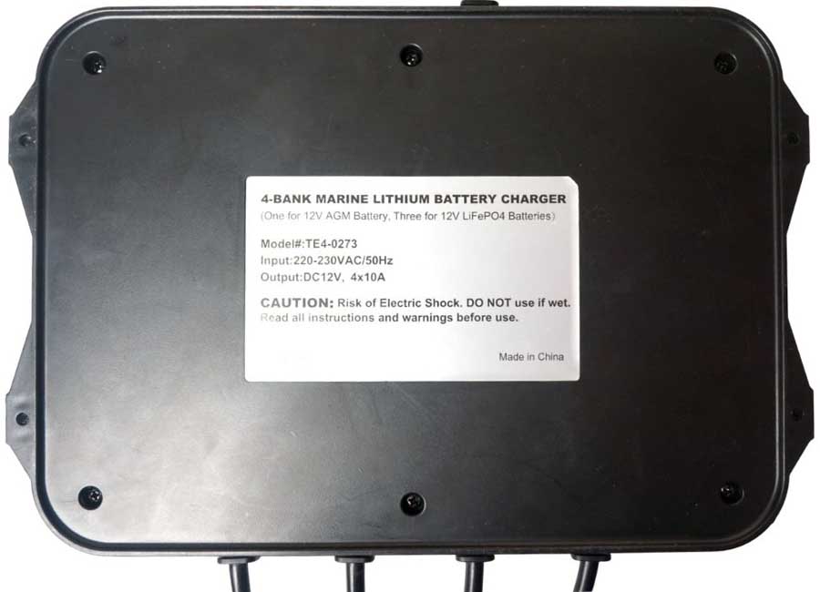Зарядное устройство SEA-PRO ТЕ4-0273 для АКБ LiFePO4 (3х12В 10А) и AGM (1х12В 10А)