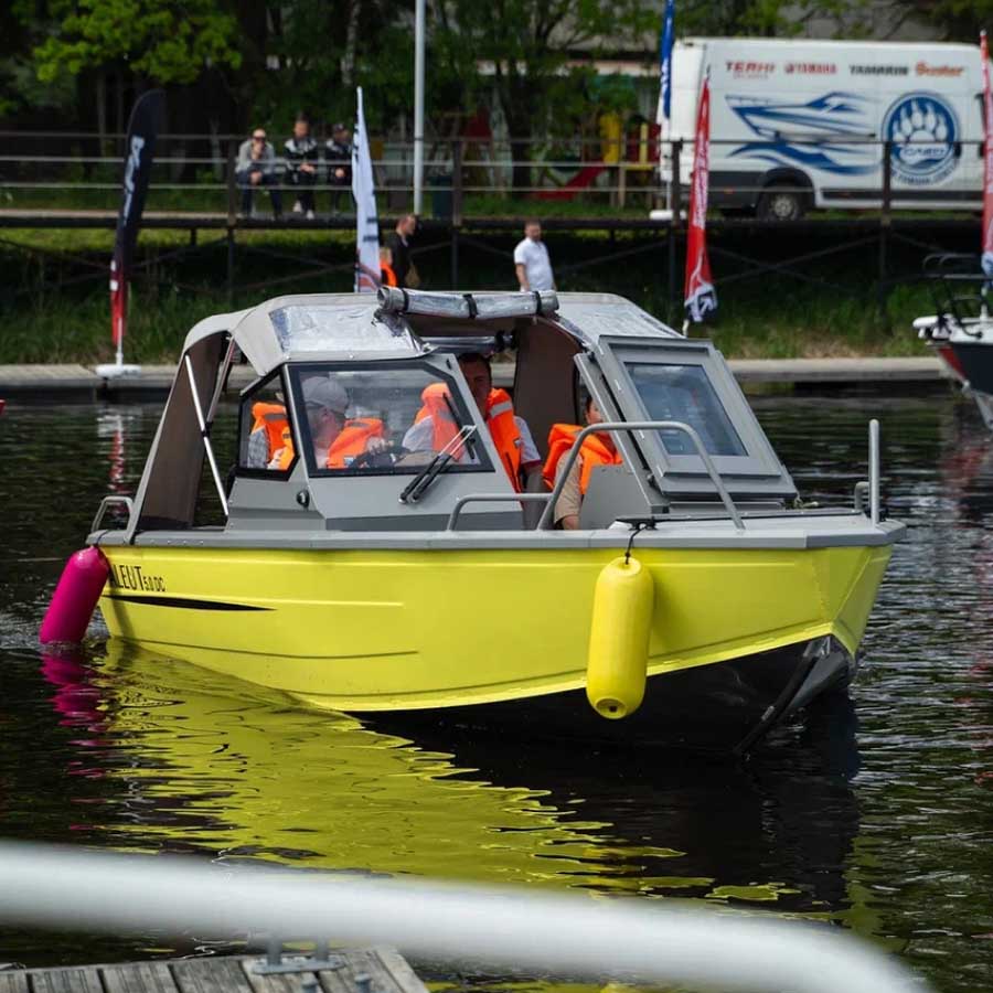 Кранец BUOY Compact Ø220x600 мм