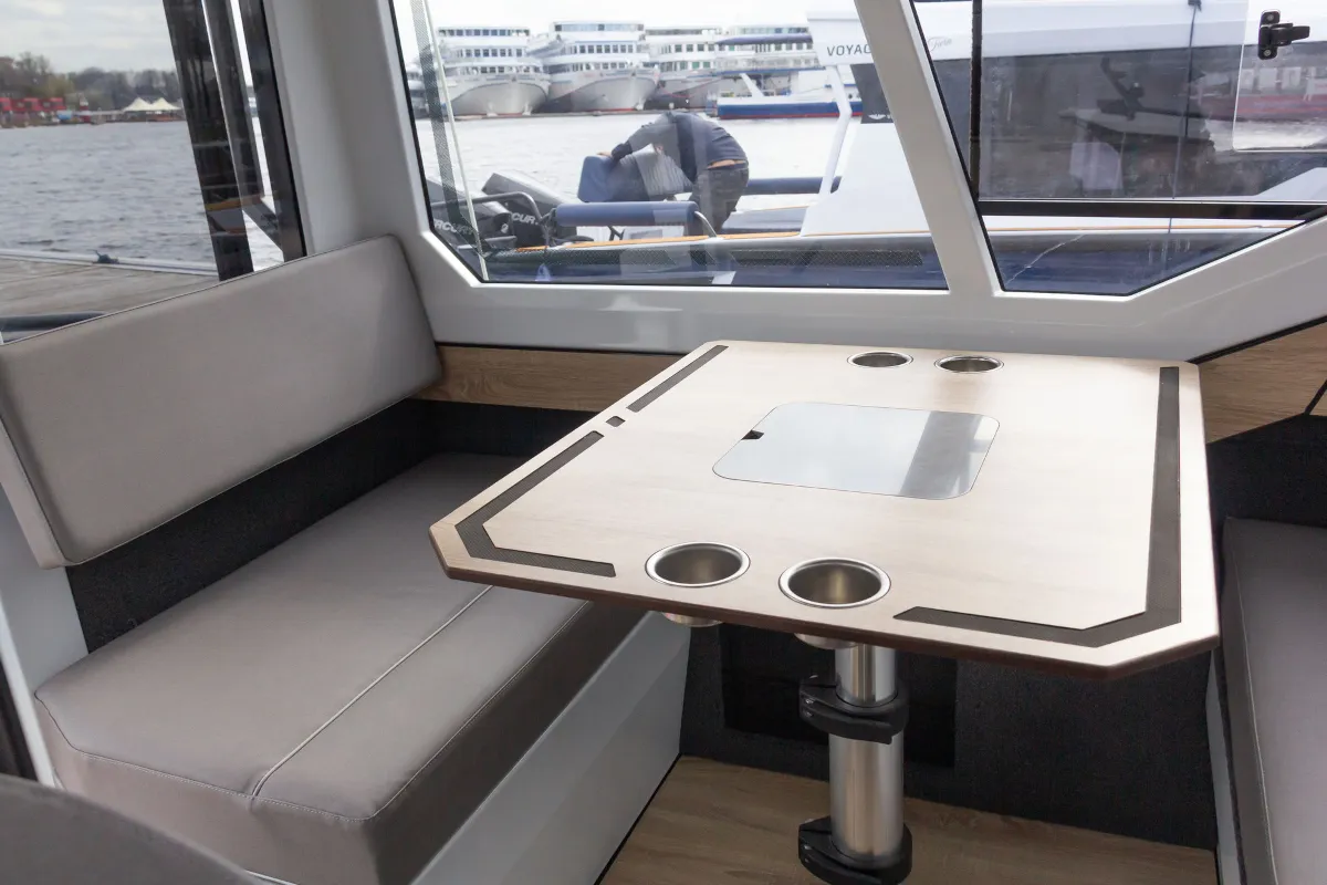 Катер Discovery 650