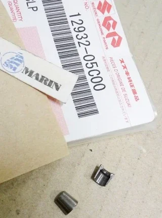 Коленчатый вал и поршень Suzuki