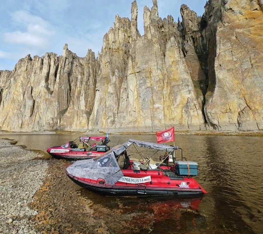 Надувная лодка ПВХ Шерпа 470 Эверест Jet НДНД + AirDeck