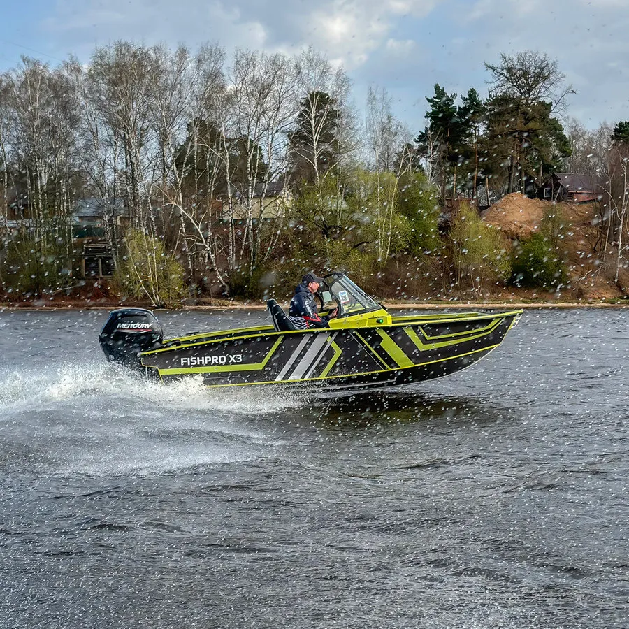 Катер FISHPRO X3