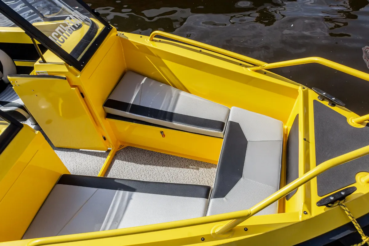 Катер Yava XL BowRider