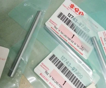 Коленчатый вал и поршень Suzuki