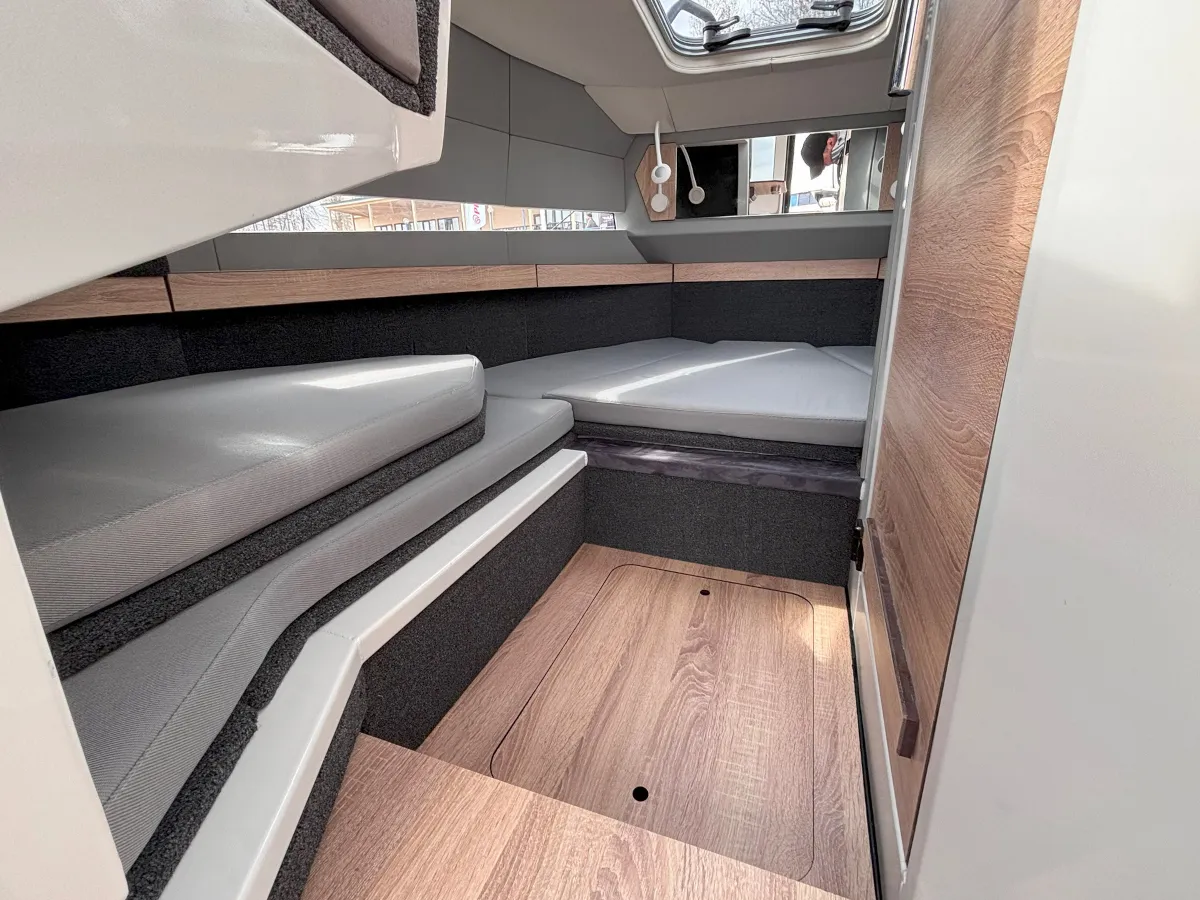 Катер Discovery 650