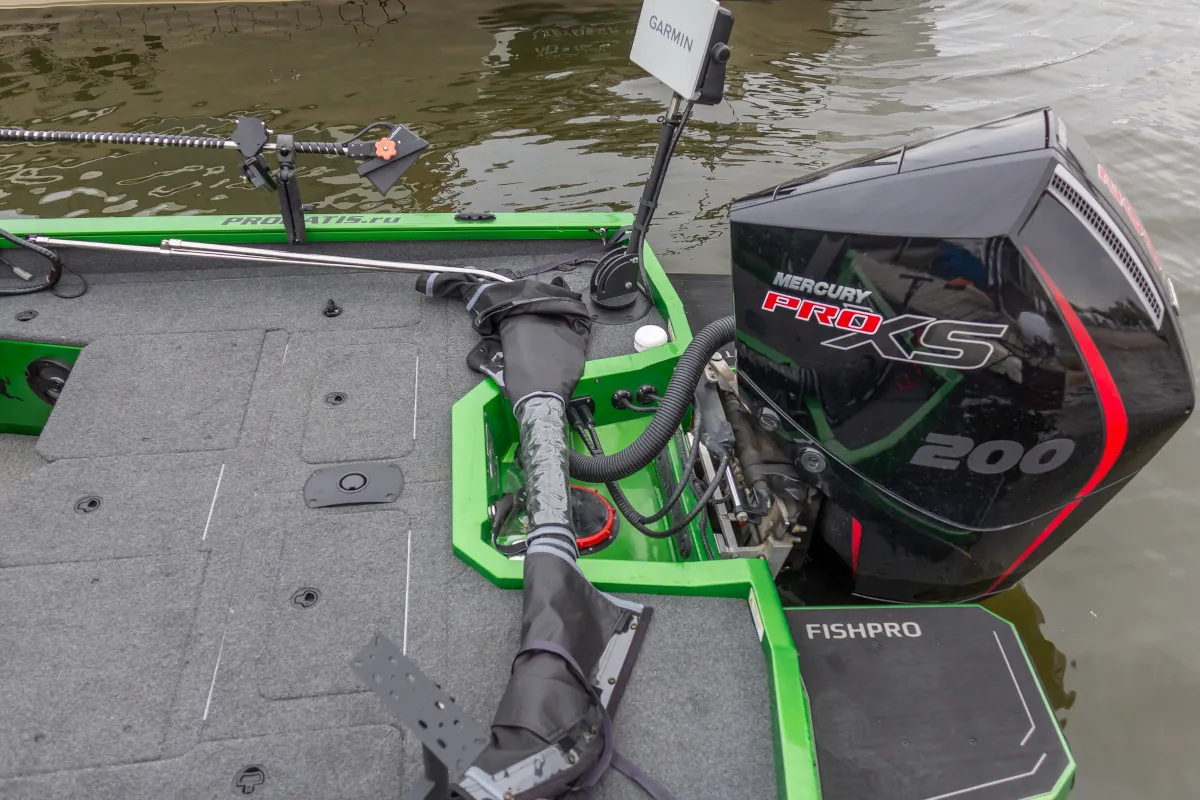 Катер FISHPRO X7