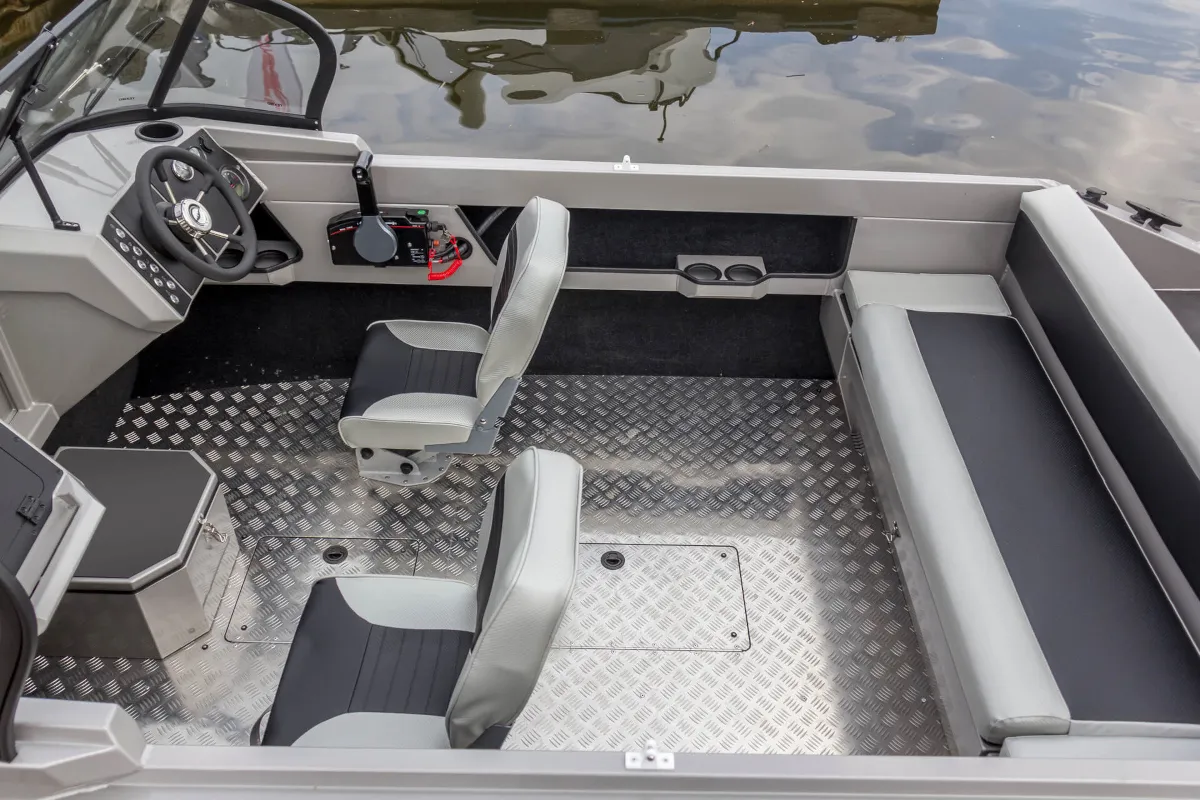 Катер Yava L Fish