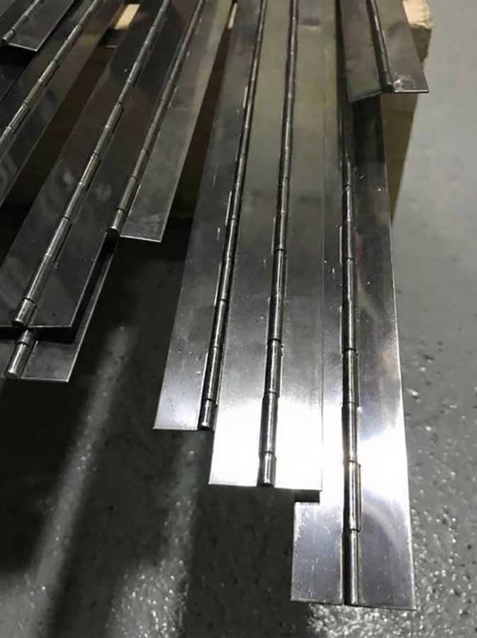 Петля рояльная АРТ 8321, 2000х50х1,5 мм, без отверстий, нержавеющая сталь