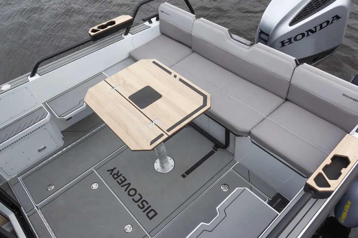 Катер Discovery 650
