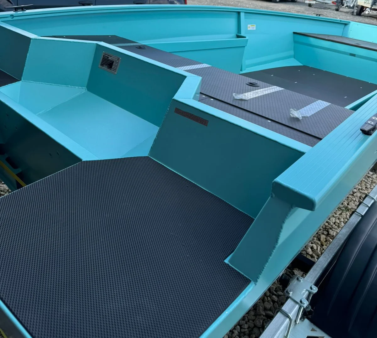 Лодка алюминиевая Xstream 420