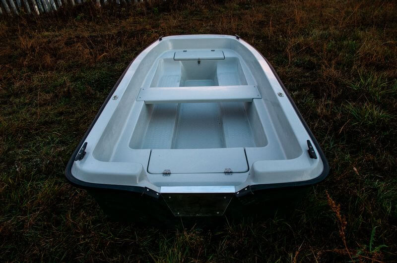 Лодка стеклопластиковая Кайман 31S