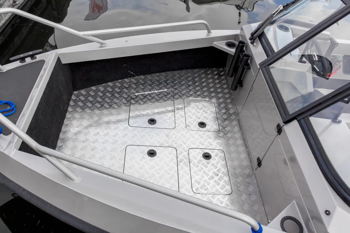 Катер Yava L Fish