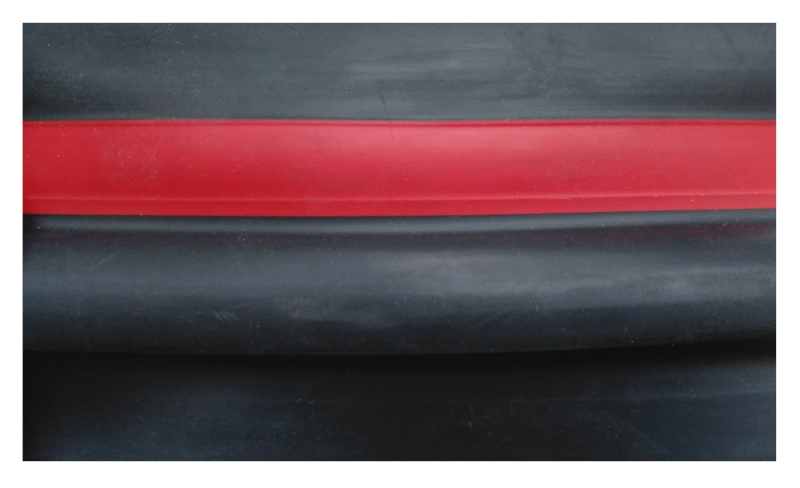 Защитная лента с брызгоотбойником черно-красная, 80 мм.