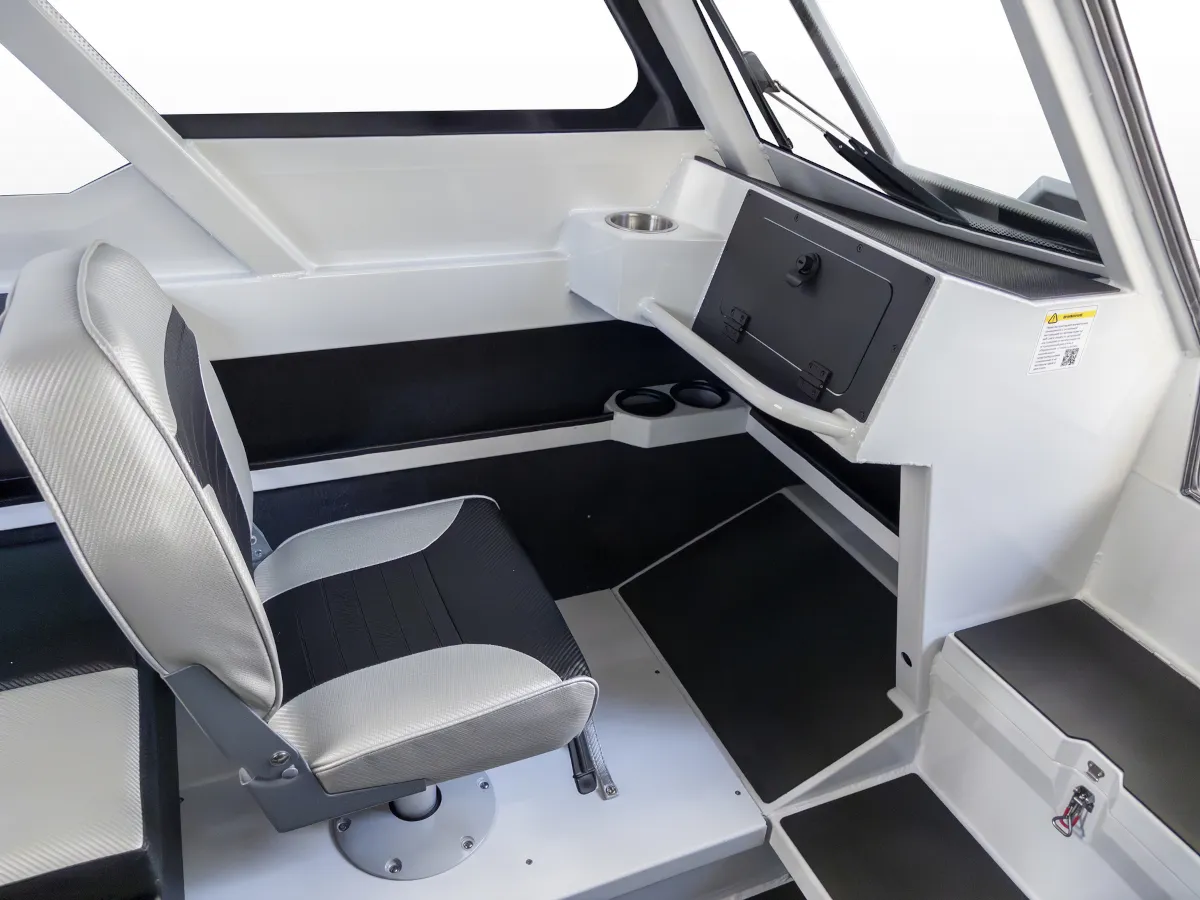 Катер Yava XL COB