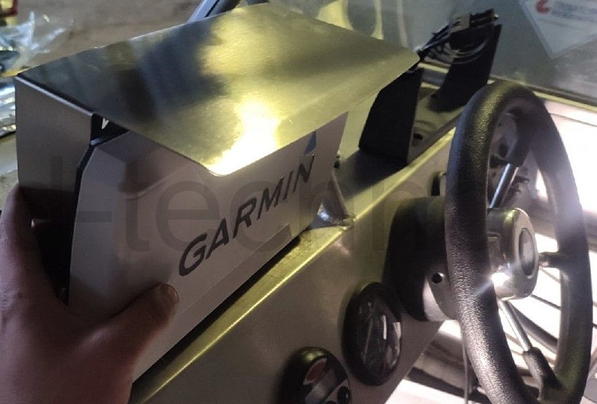 Козырек на монитор эхолота Garmin STRIKER Plus 9, арт. KM1600