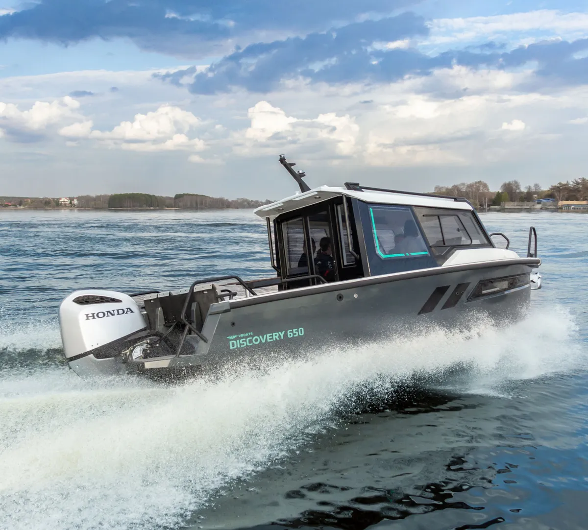 Катер Discovery 650