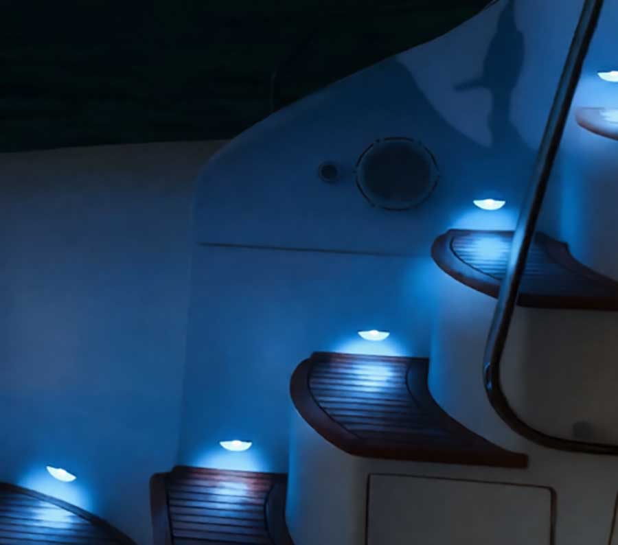 Светодиодный светильник для подсветки палуб и трапов, 0.2Вт, 12В, IP67, синий свет
