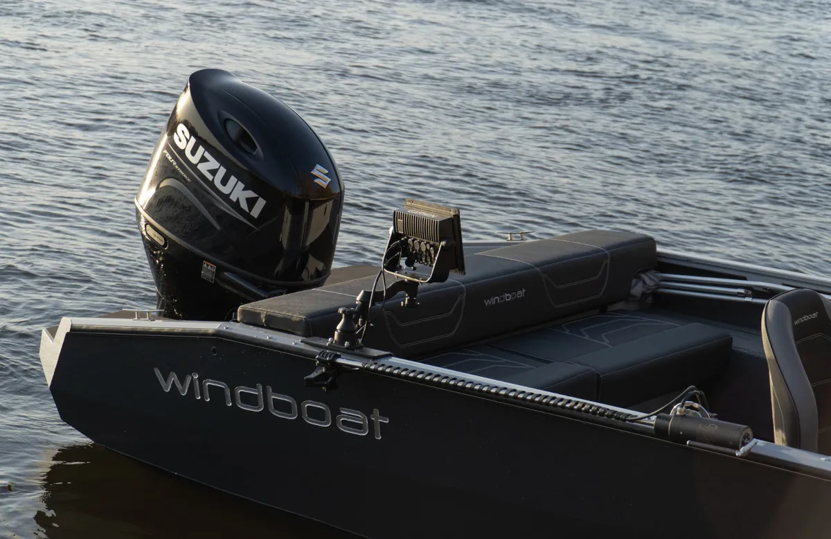 Катер ВиндБот 6.0 DCX