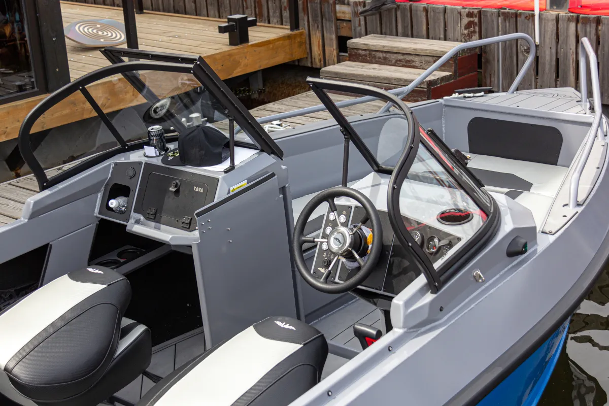 Катер Yava L BowRider