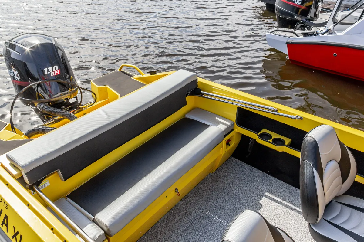 Катер Yava XL BowRider