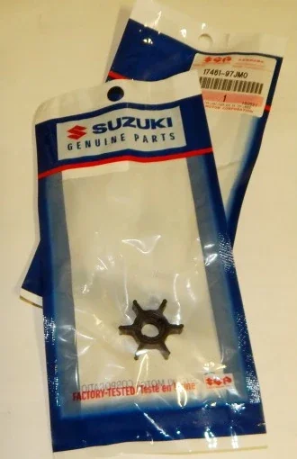 Водяной насос Suzuki