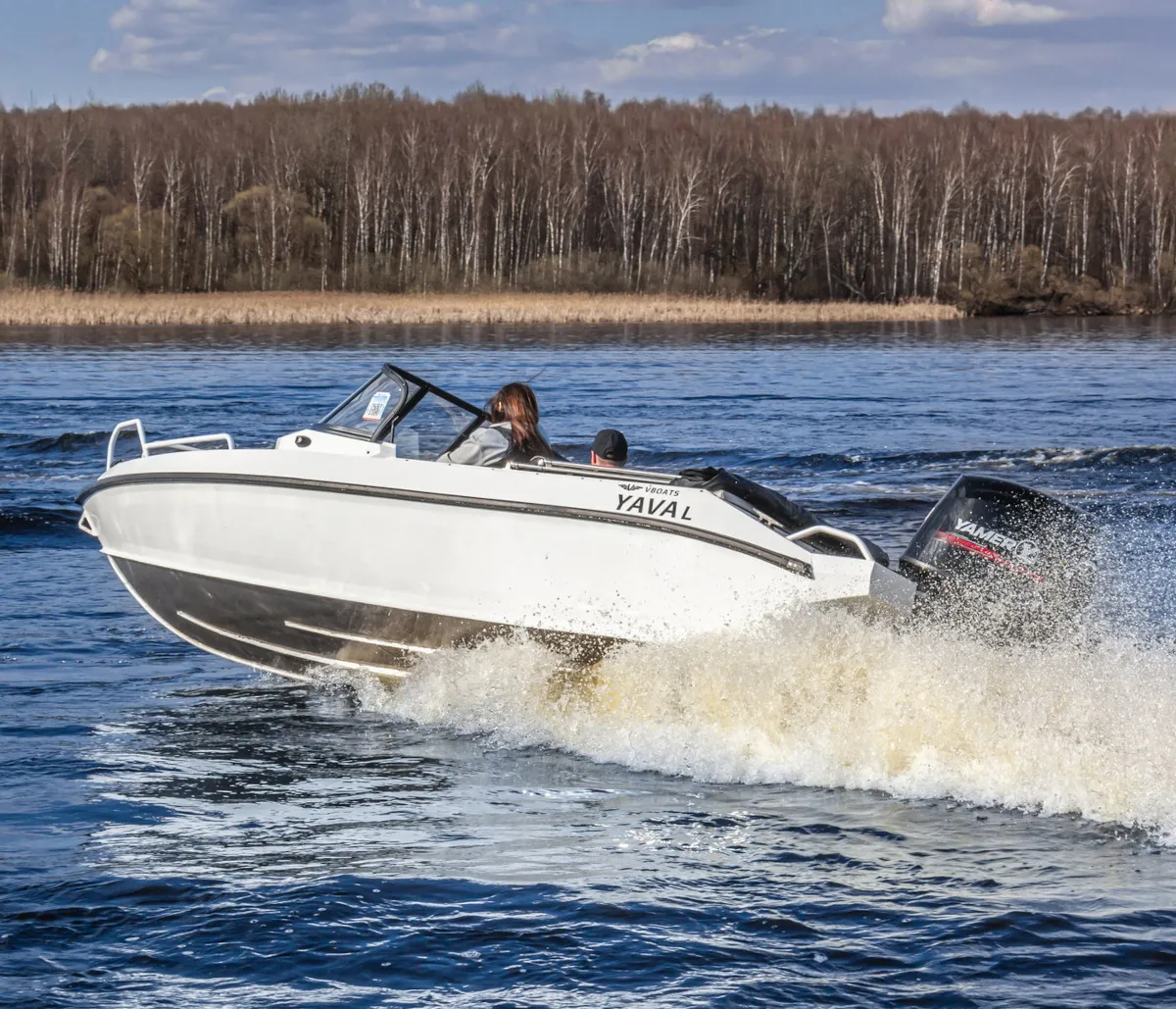 Катер Yava L Fish