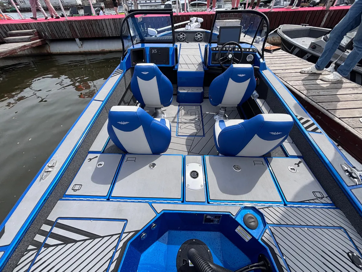 Катер FISHPRO X5