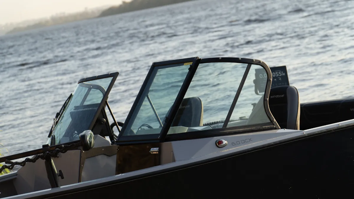 Катер ВиндБот 6.0 DCX