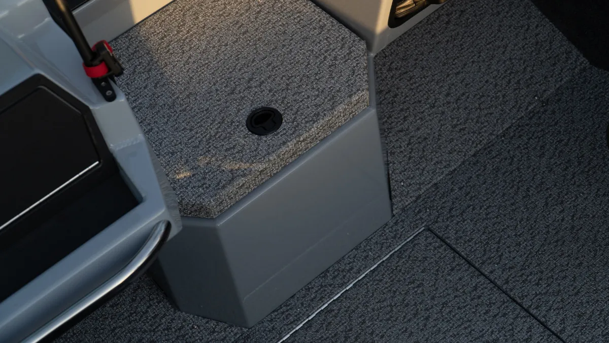 Катер ВиндБот 6.0 DCX