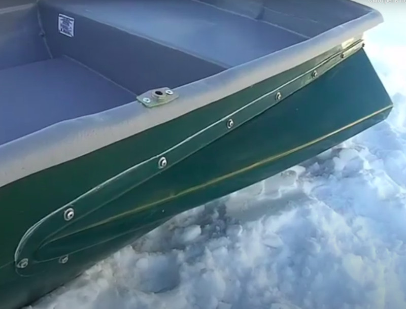 Лодка стеклопластиковая Спринт Б+ (увеличенный борт) с булями