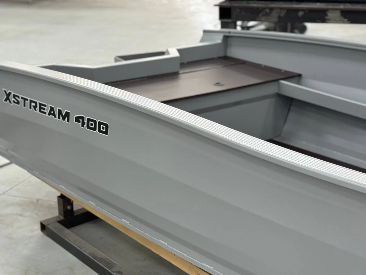 Лодка алюминиевая Xstream 400