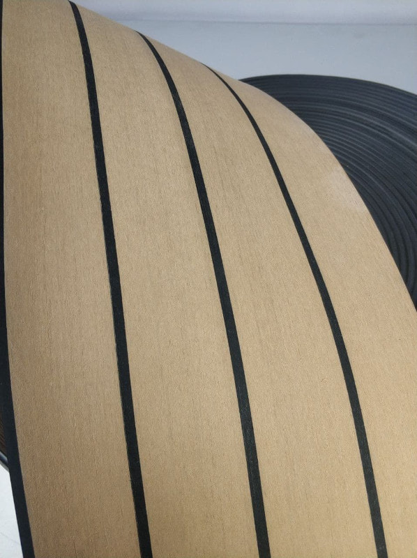 Палубное покрытие ПВХ 200x5 мм., коричневый, черная полоса