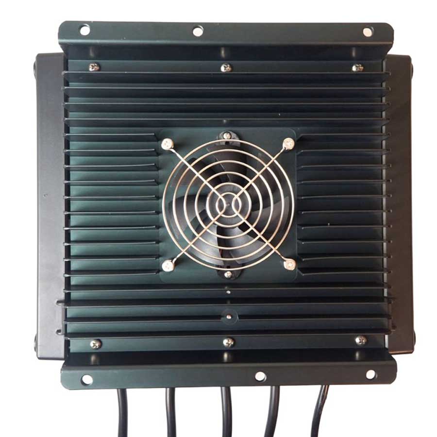 Зарядное устройство SEA-PRO ТЕ4-0333С, 4х12В, 10А (для любого типа АКБ)