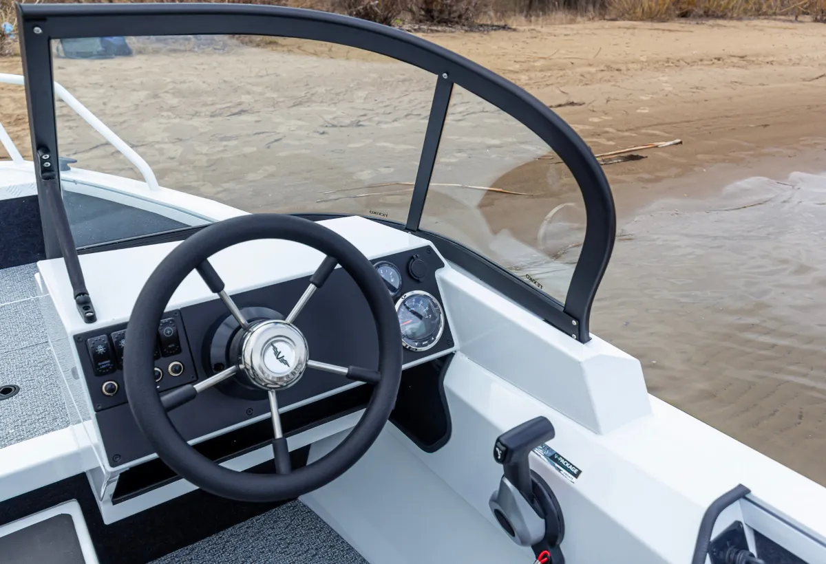 Катер Волжанка 46 Fish